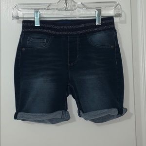 Arizona girl’s shorts